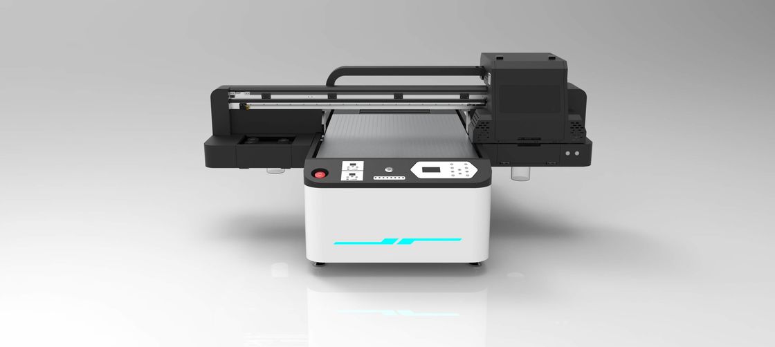 6 Vitesse de passage Imprimante à plat CMYK UV à grande capacité pour plusieurs matériaux
